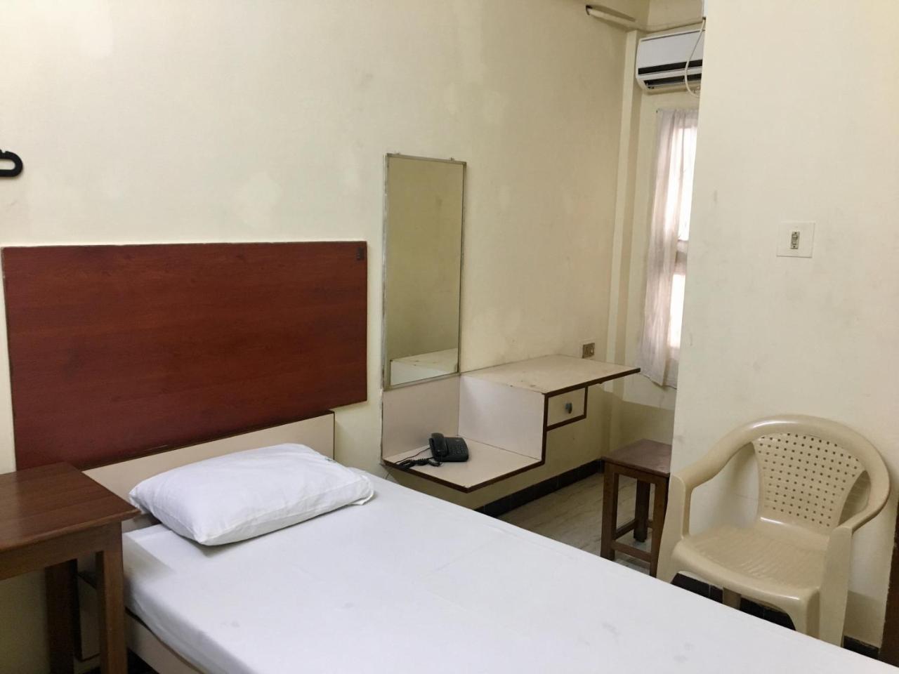 Hotel Subashini International 钦奈 外观 照片